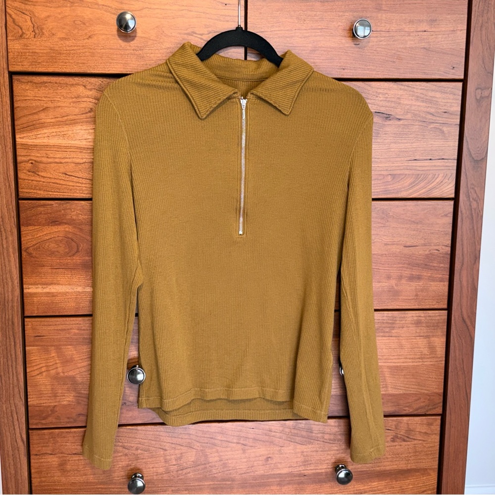 Everlane Golden Half Zip Collared Shirt